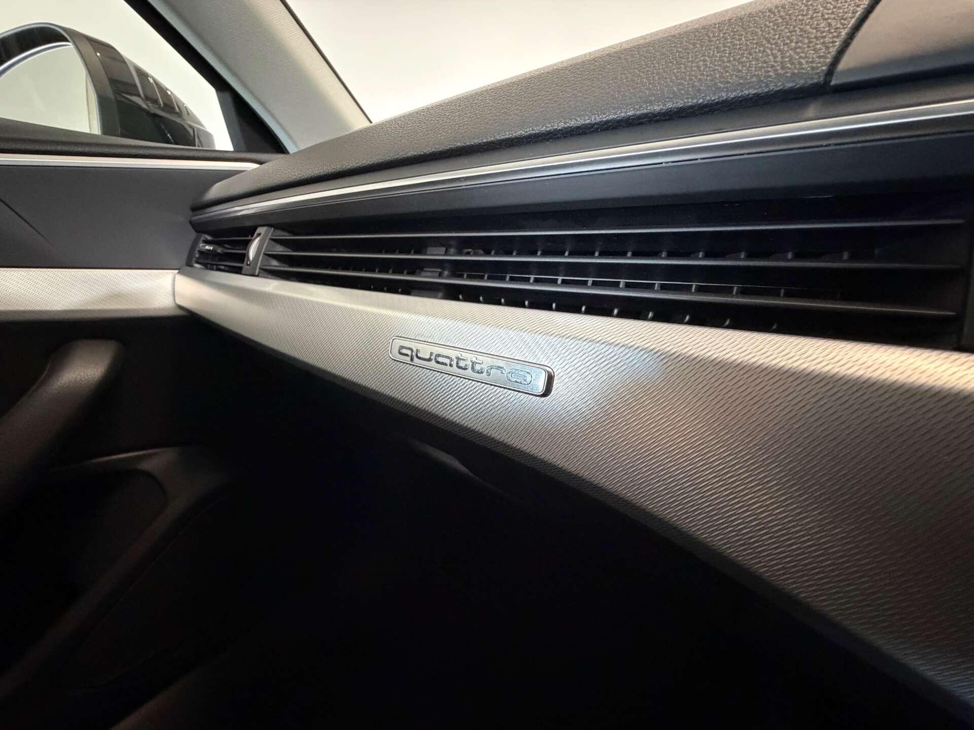 Audi A4 view 52