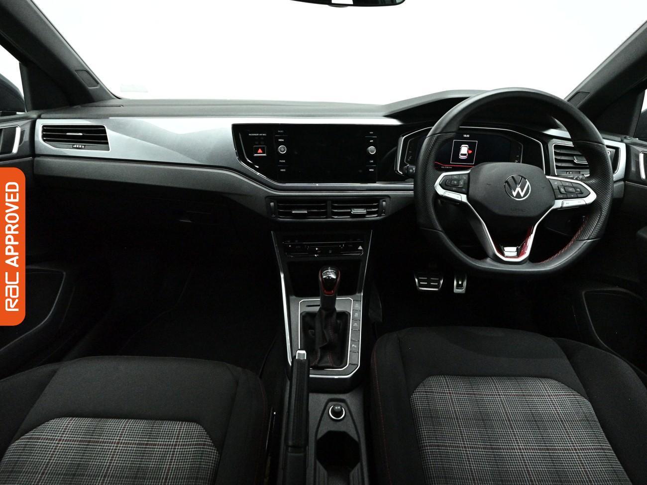 Volkswagen Polo view 2