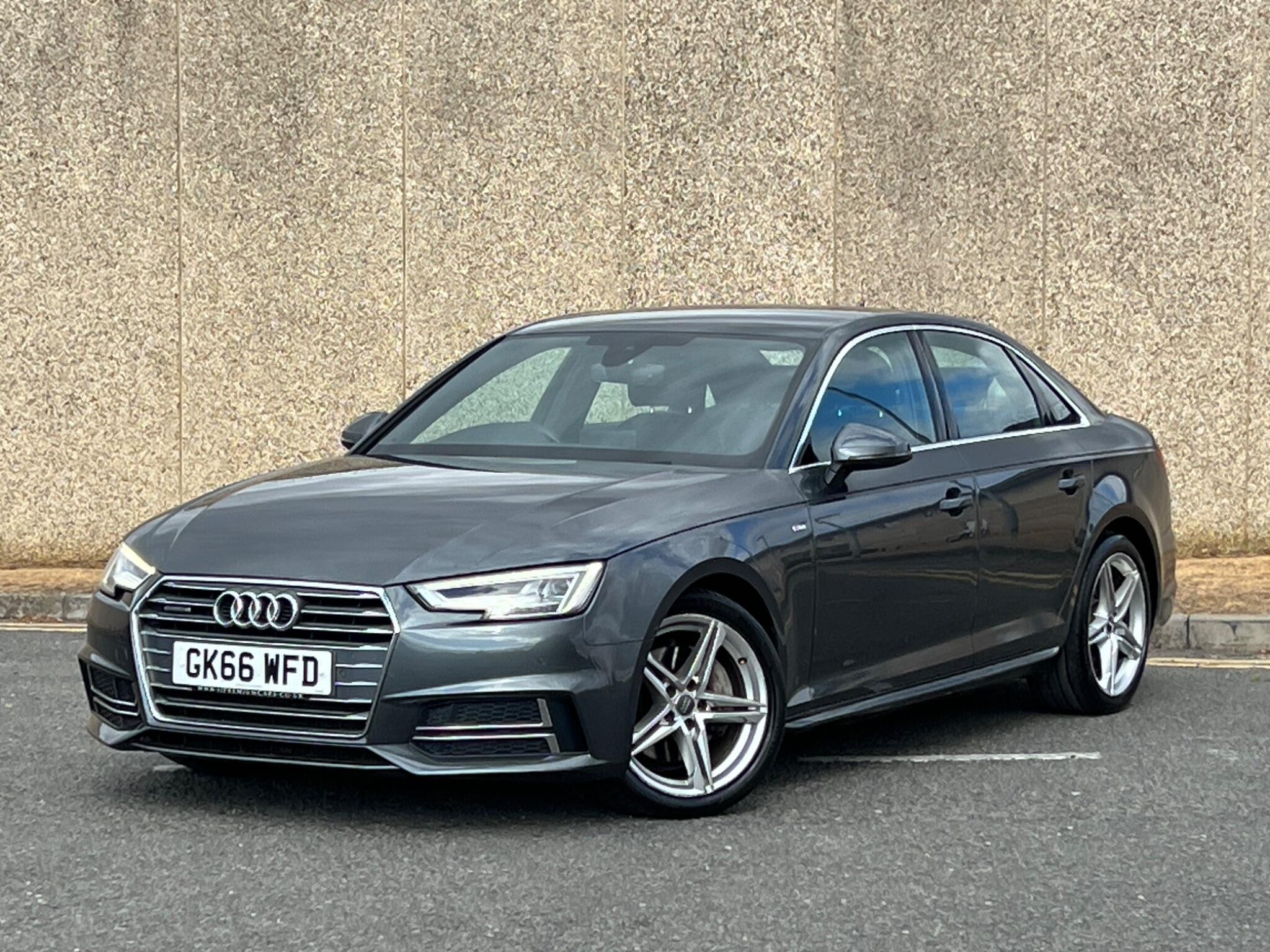 Audi A4 view 9