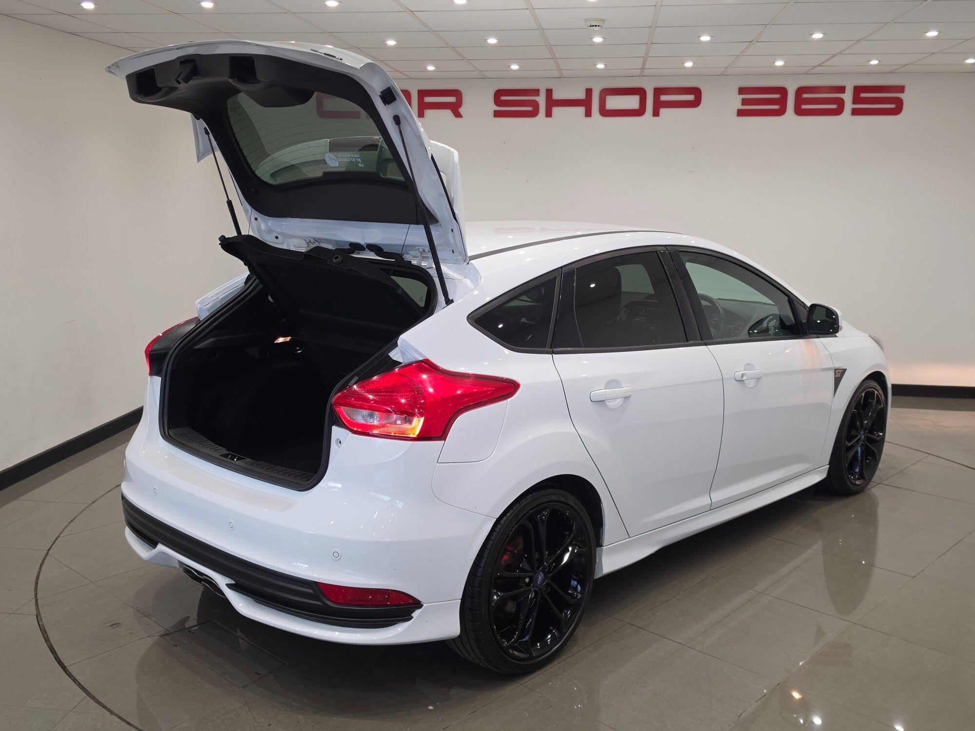 Ford Focus view 51