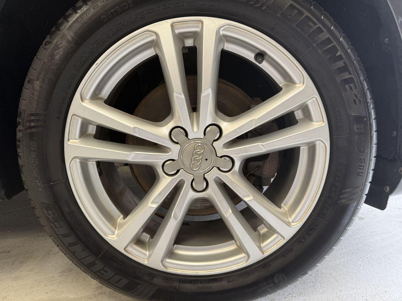 Audi Q3 view 40