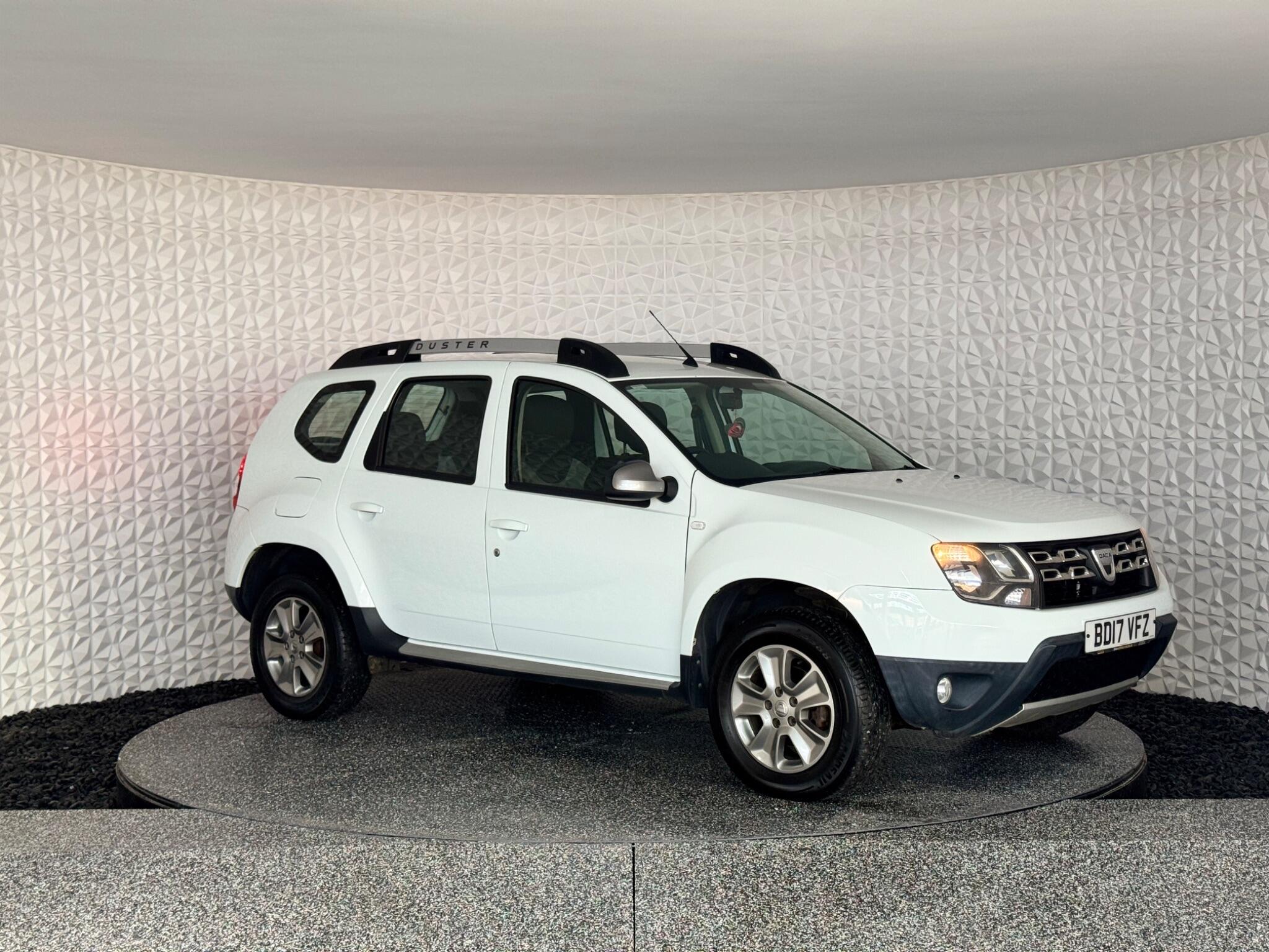 Dacia Duster view 8