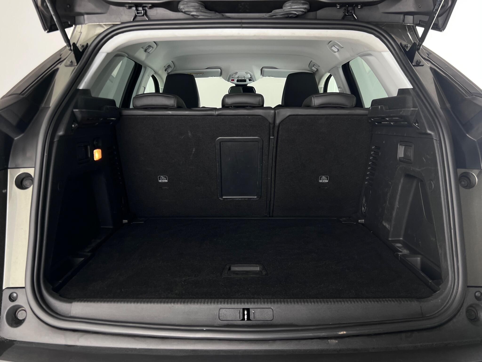 Peugeot 3008 view 11