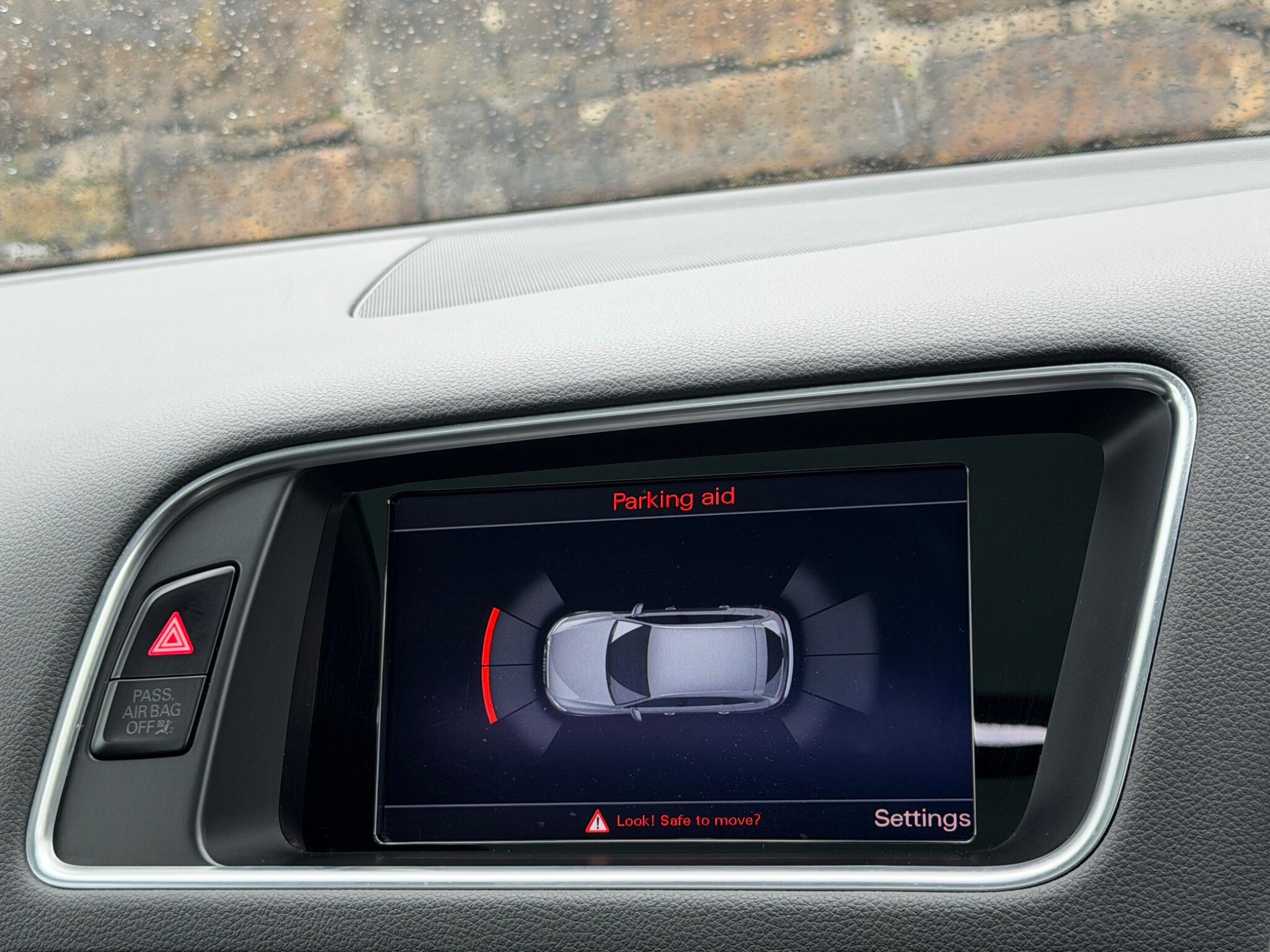 Audi SQ5 view 37
