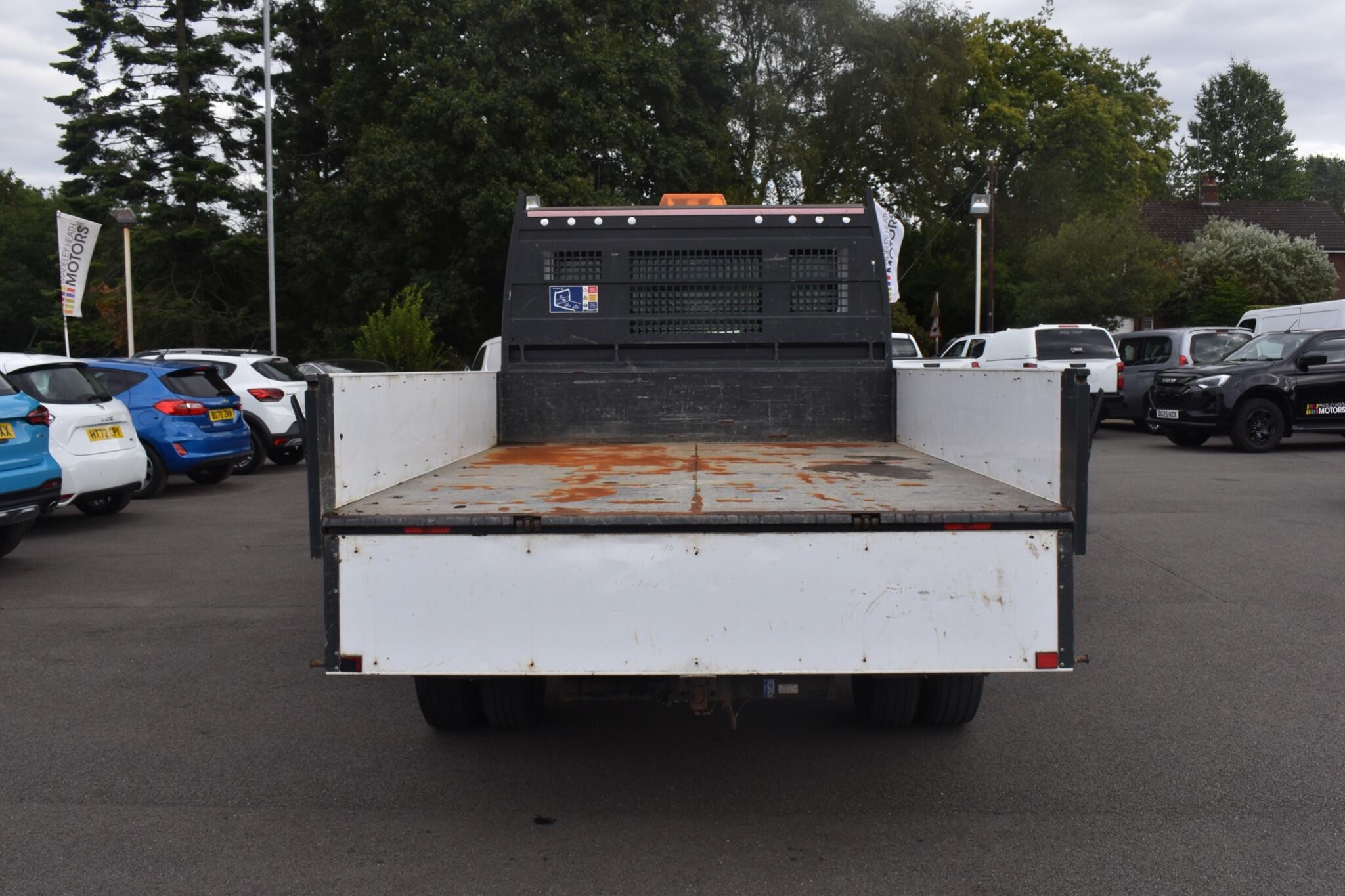Transit - 2.0 350 EcoBlue RWD L2 H1 Euro 6 2dr (DRW) - Image 11