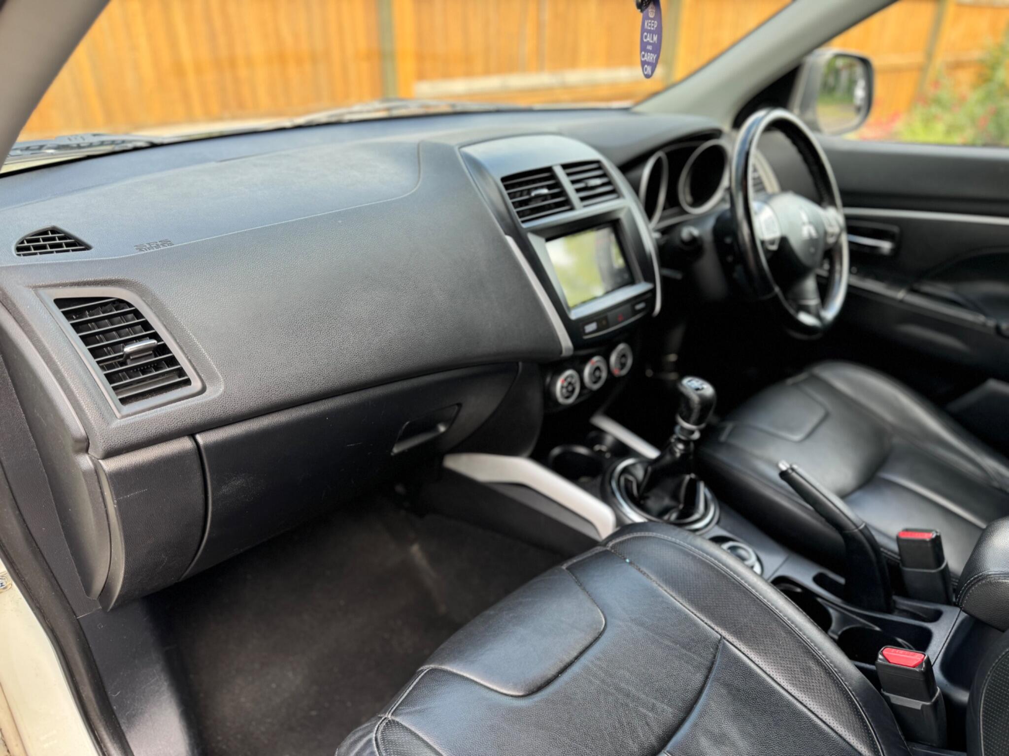 Mitsubishi Asx view 16
