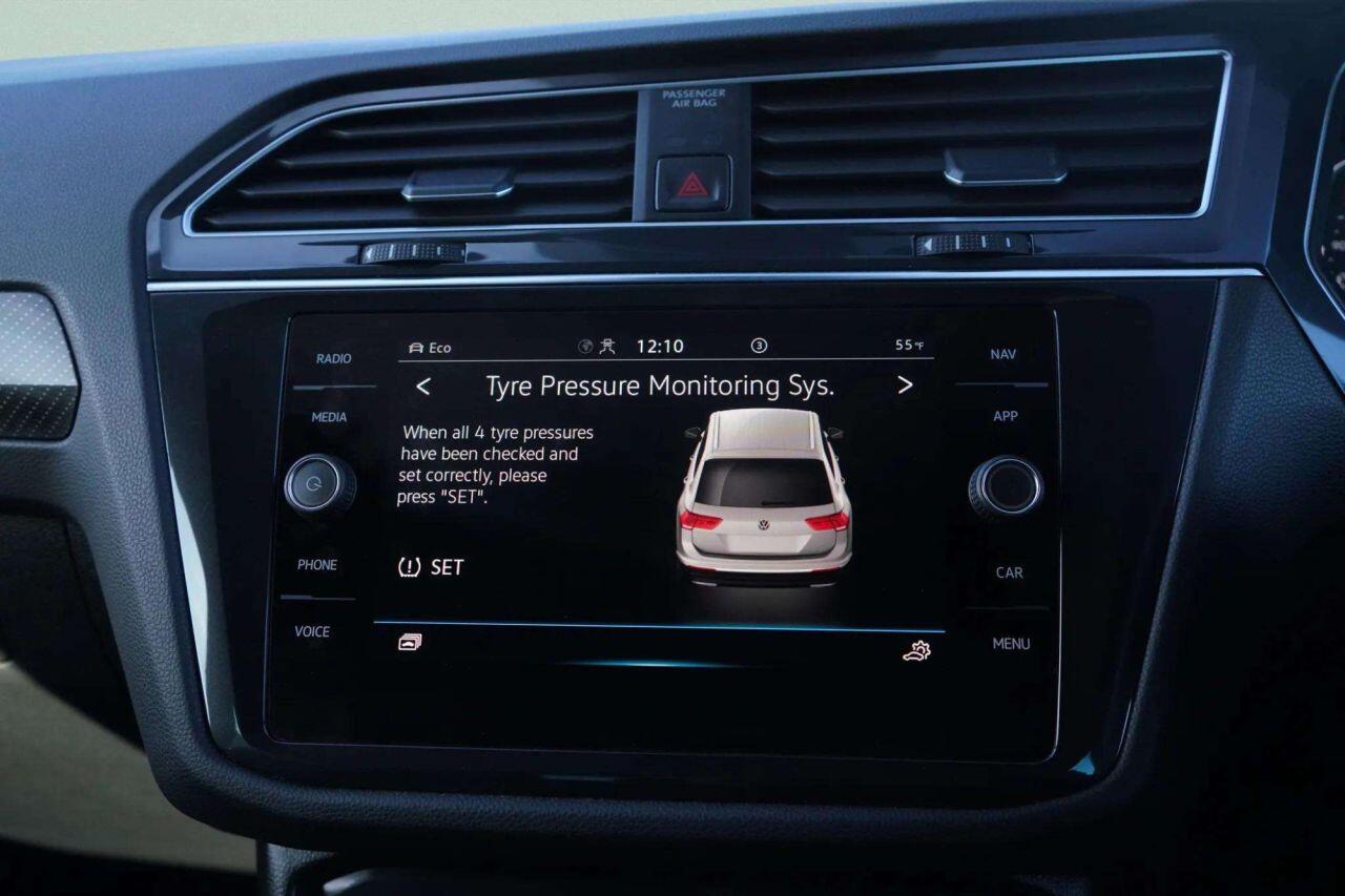 Volkswagen Tiguan view 25