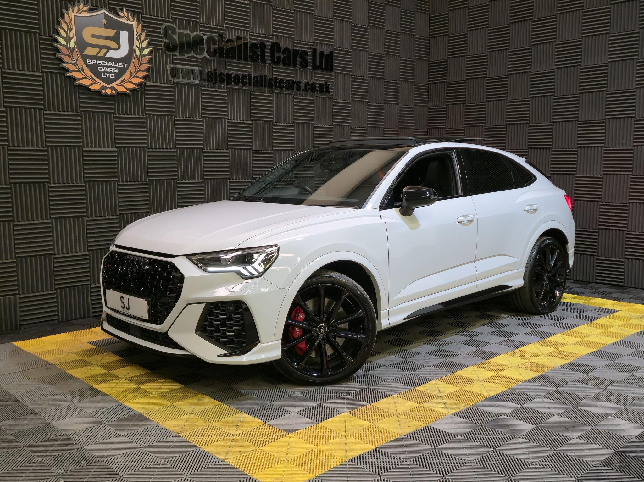 Audi RS Q3 view 7