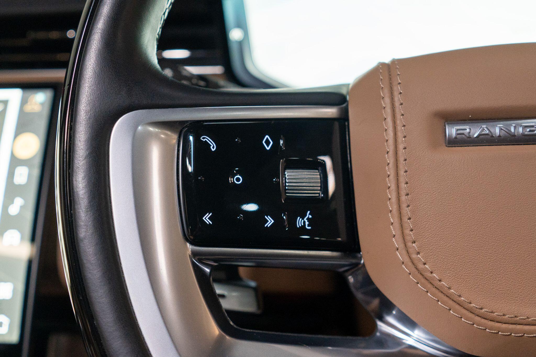 Land Rover Range Rover view 18