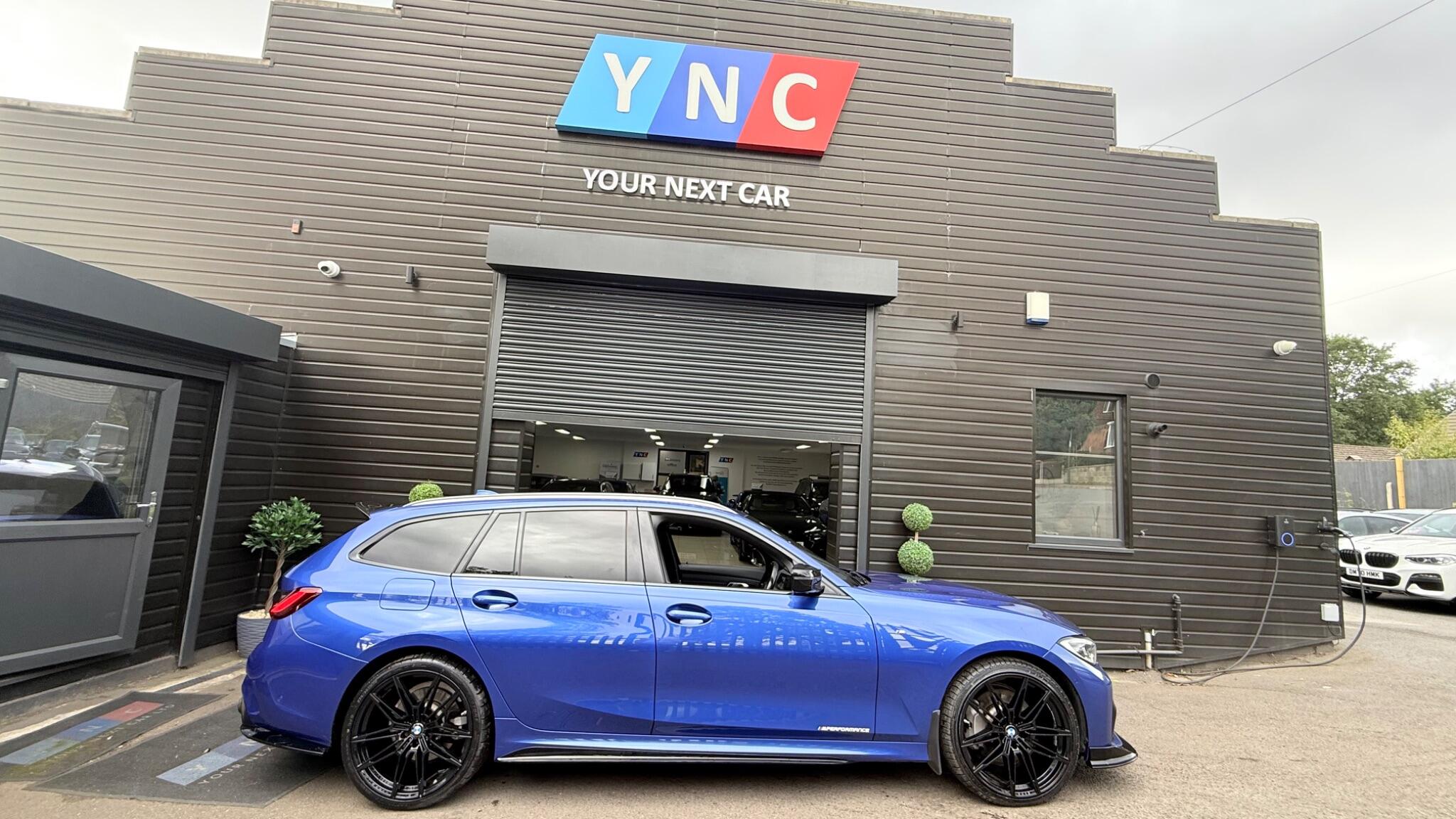 BMW 3 Series view 5