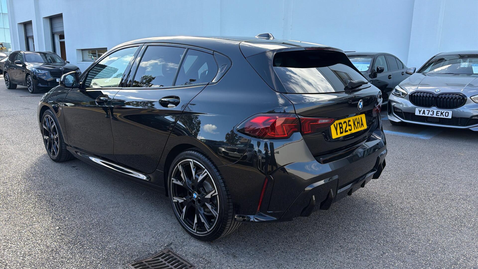 BMW 1 Series view 54
