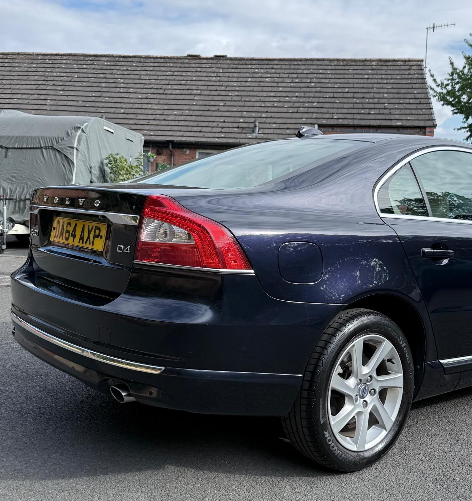 Volvo S80 view 28
