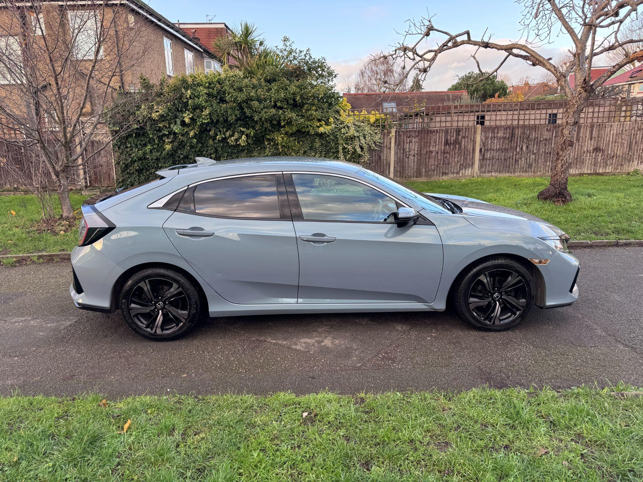 2017 Honda Civic image 11