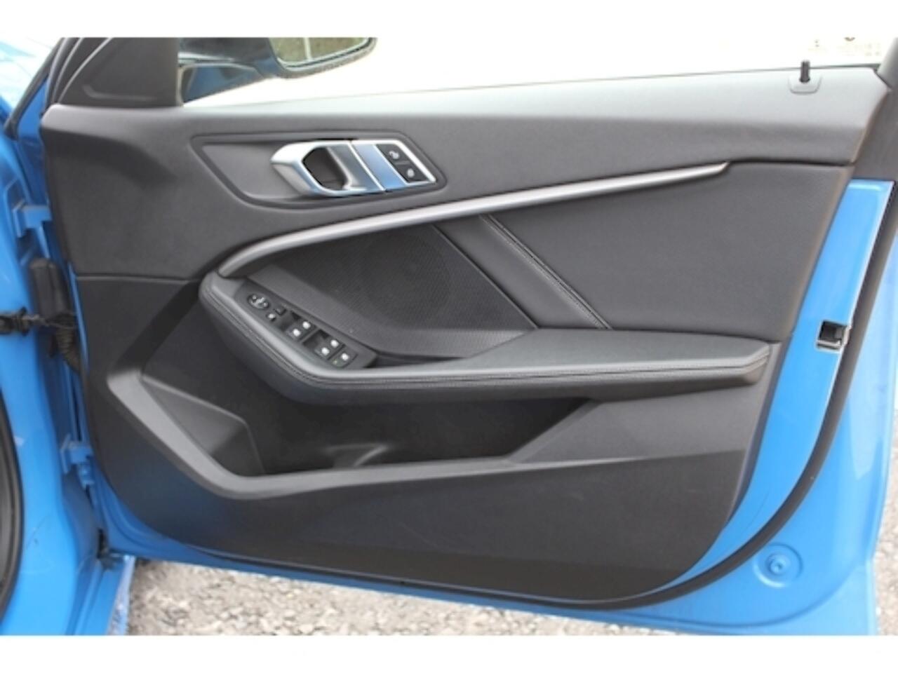 BMW 1 Series view 31