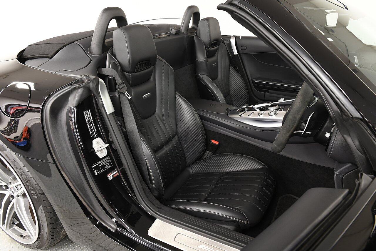Mercedes-Benz AMG GT view 7