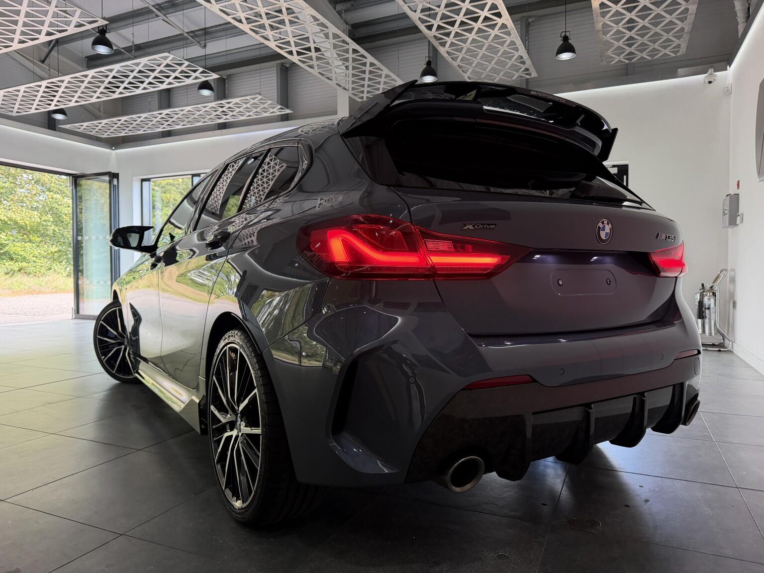 BMW 1 Series view 7