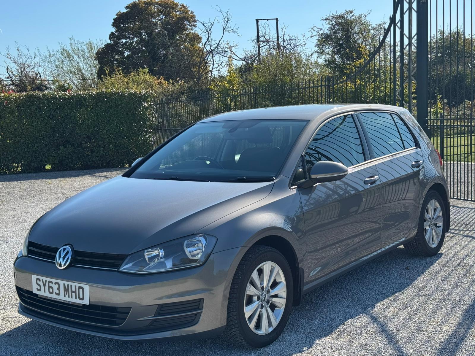 2013 Volkswagen Golf image 5