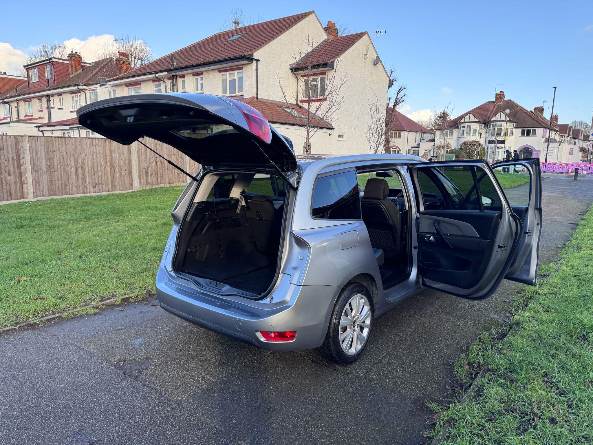 2018 Citroen Grand C4 Picasso image 35