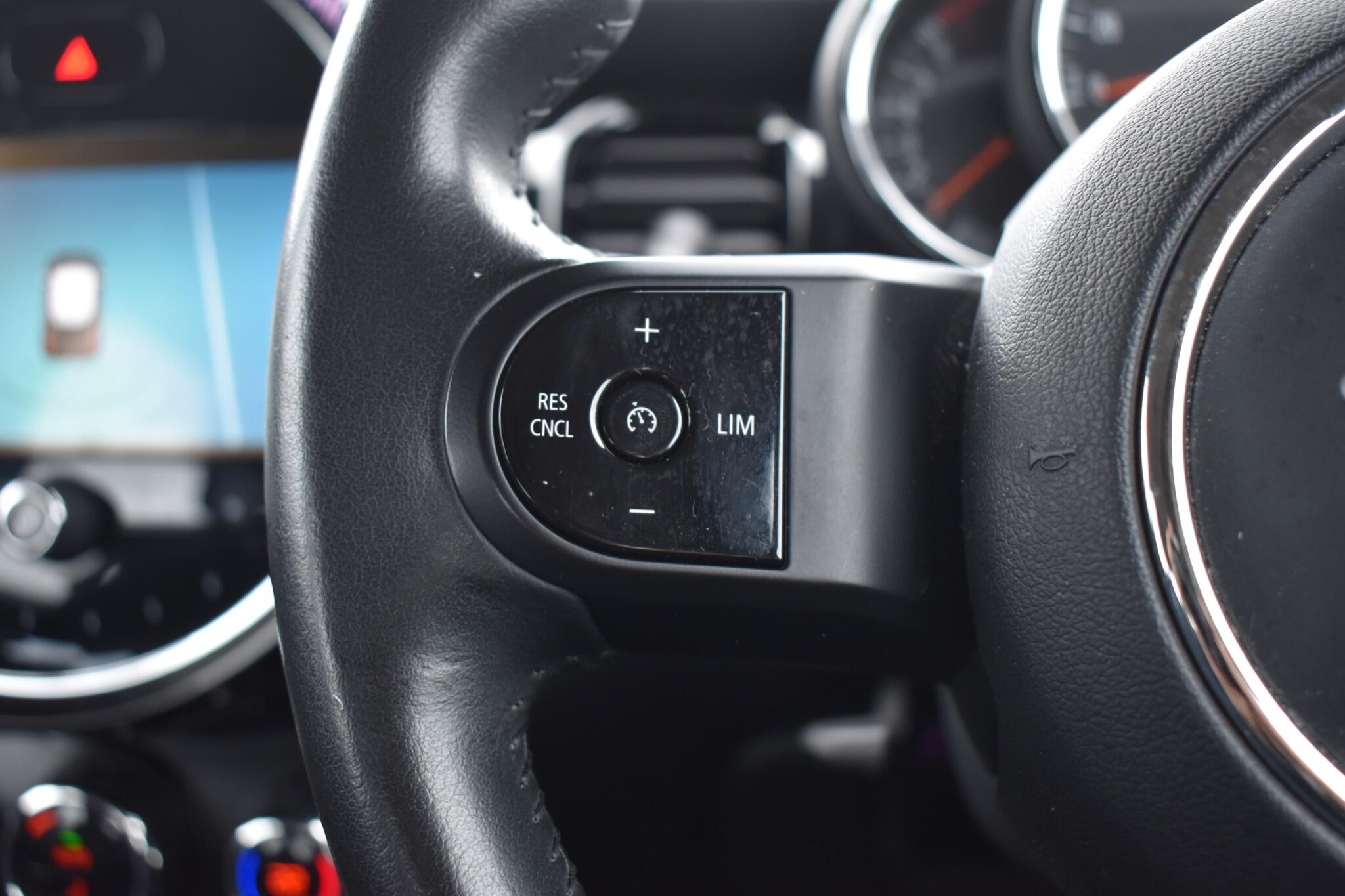 Hatch - 1.5 Cooper Classic Steptronic Euro 6 (s/s) 5dr - Image 24