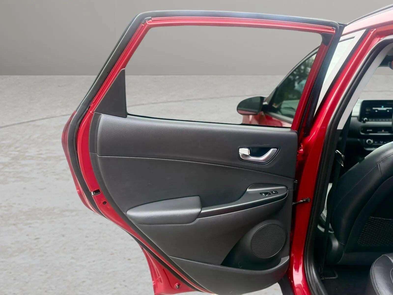 Hyundai Kona view 45