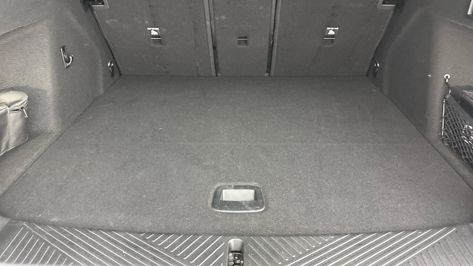 BMW X3 view 13