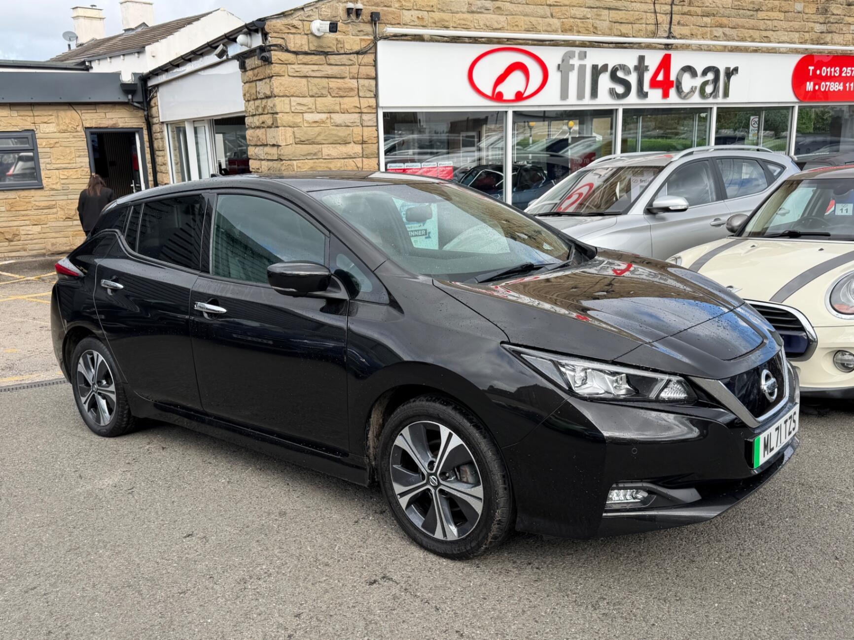 Nissan Leaf view 4