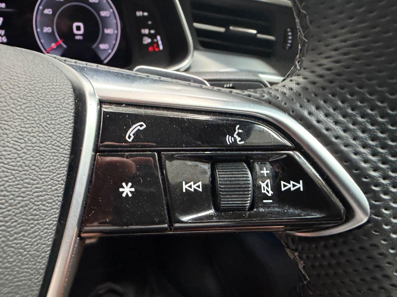 Audi A6 Saloon view 43