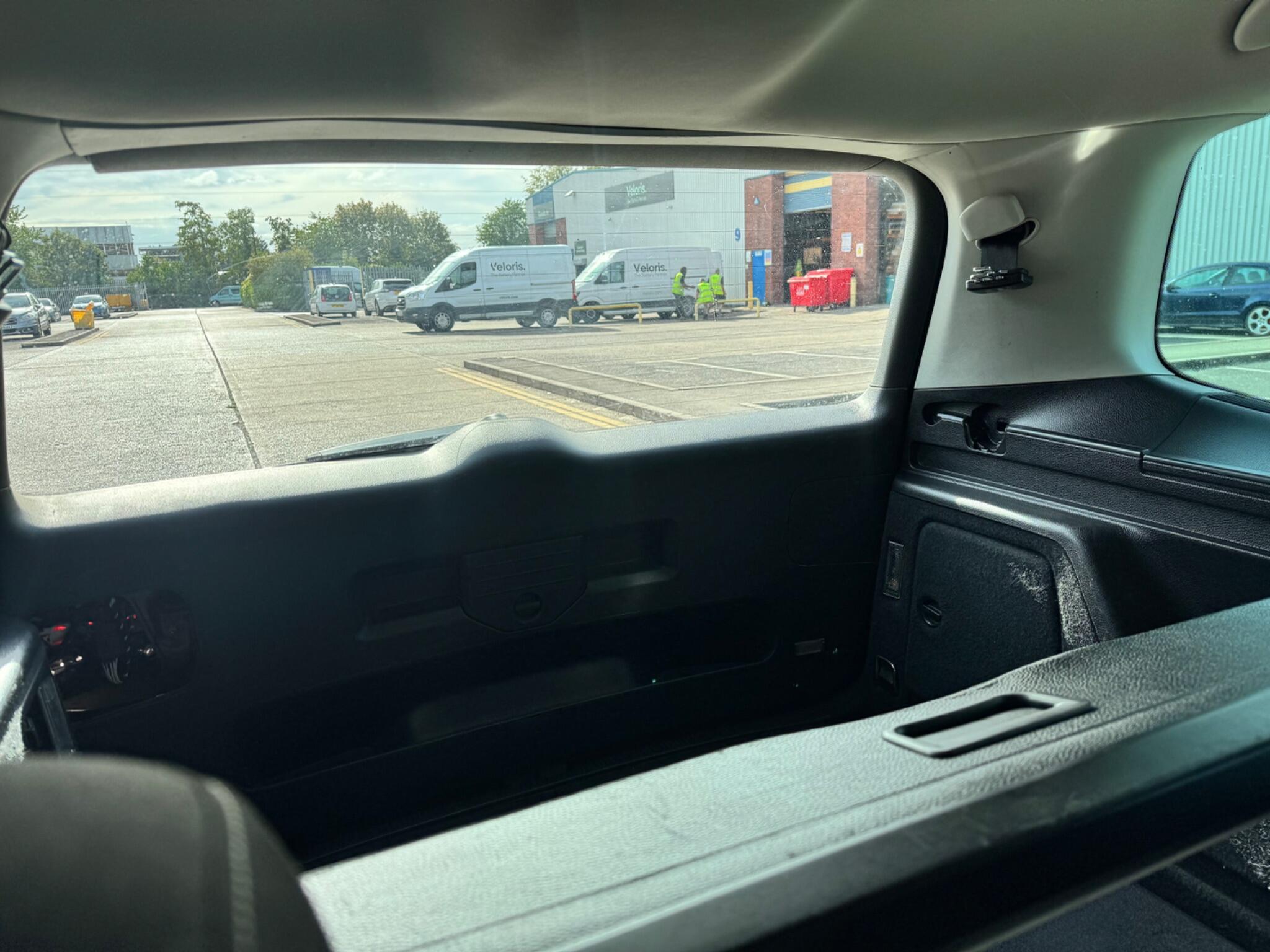 Volkswagen Sharan view 46