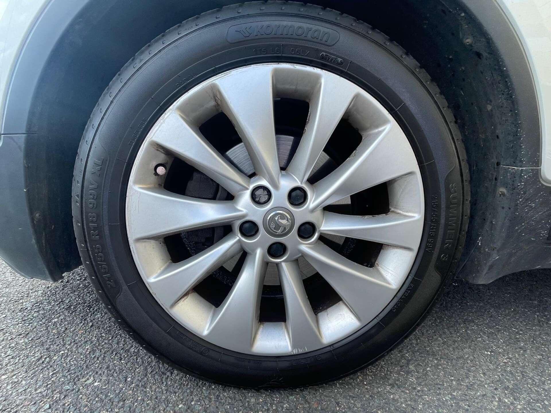 Vauxhall Mokka view 3