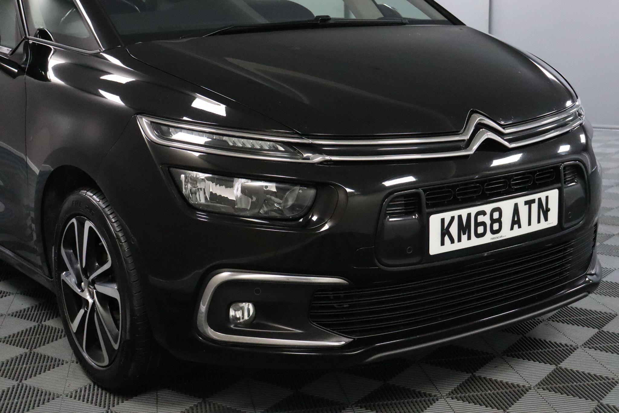 Citroen C4 Spacetourer view 2