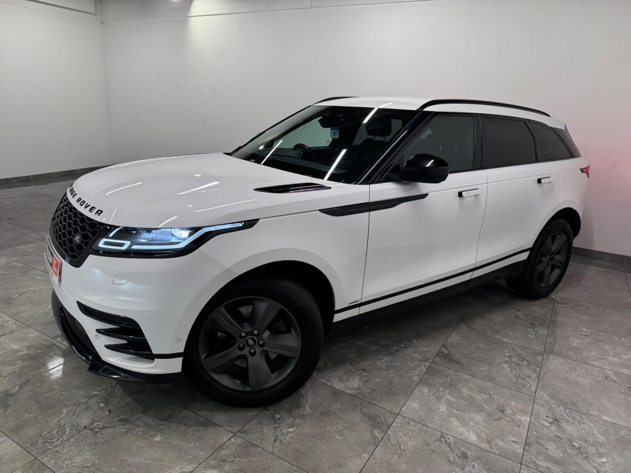Land Rover Range Rover Velar view 4