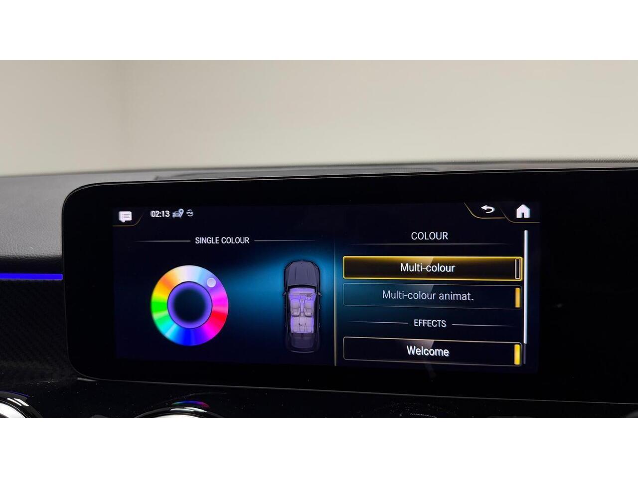 Mercedes-Benz GLB view 32