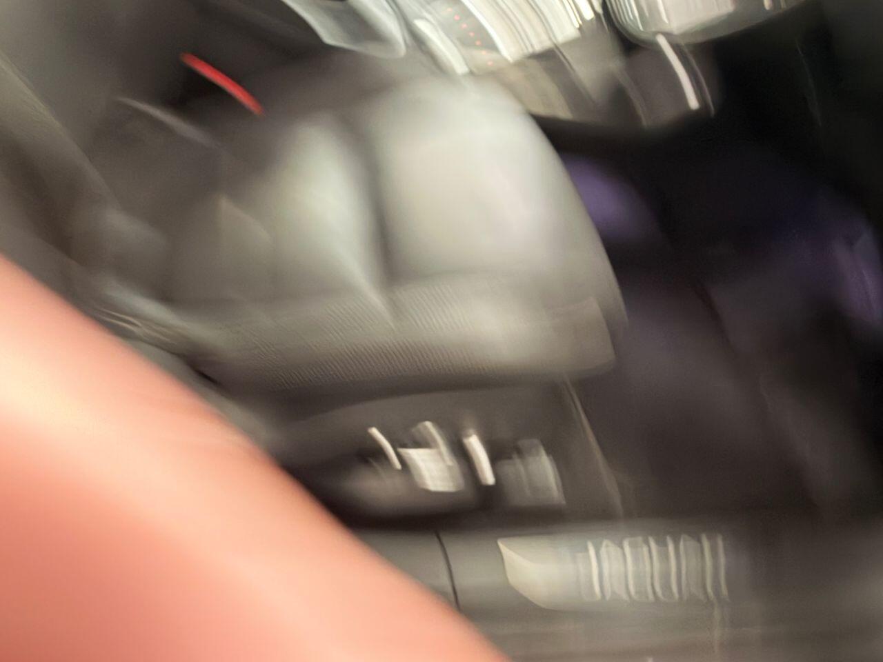 Jaguar I-Pace view 18