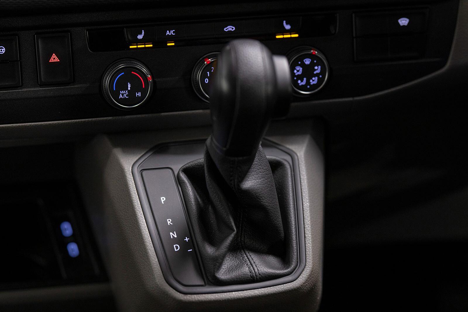 Volkswagen Transporter view 47