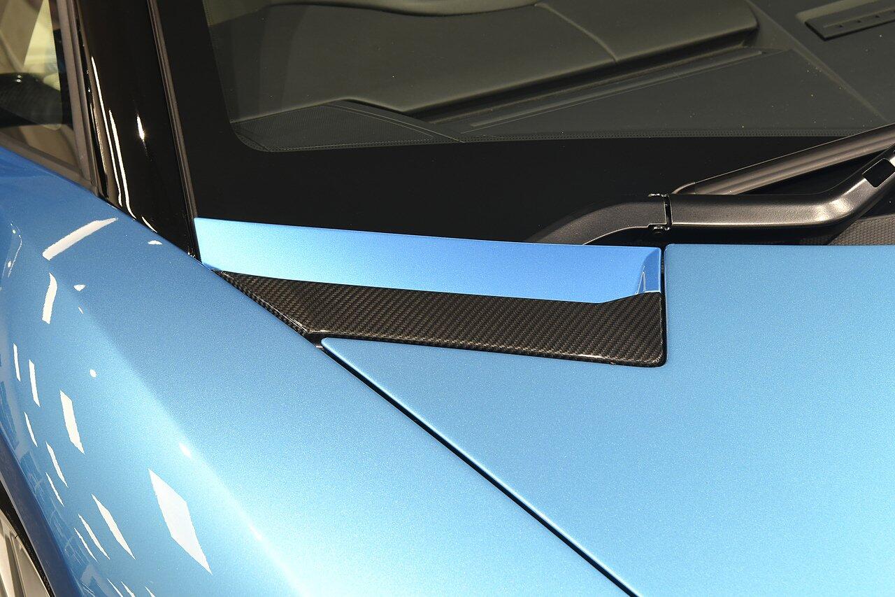 Lamborghini Aventador view 39