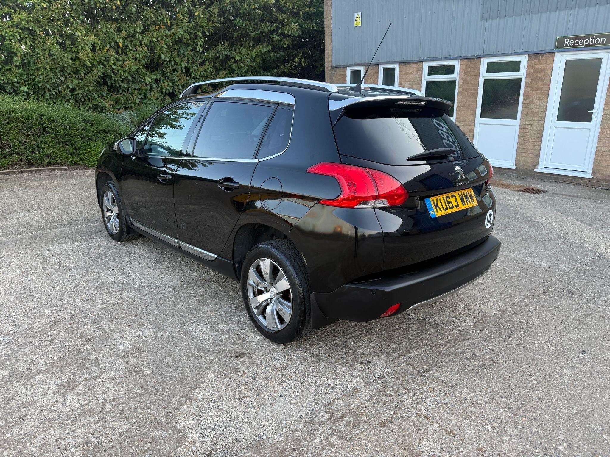 Peugeot 2008 view 10