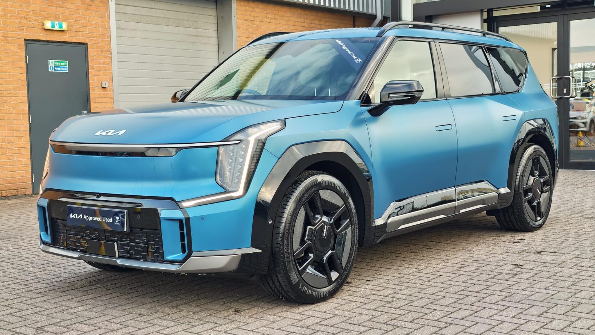 Kia Ev9 view 4