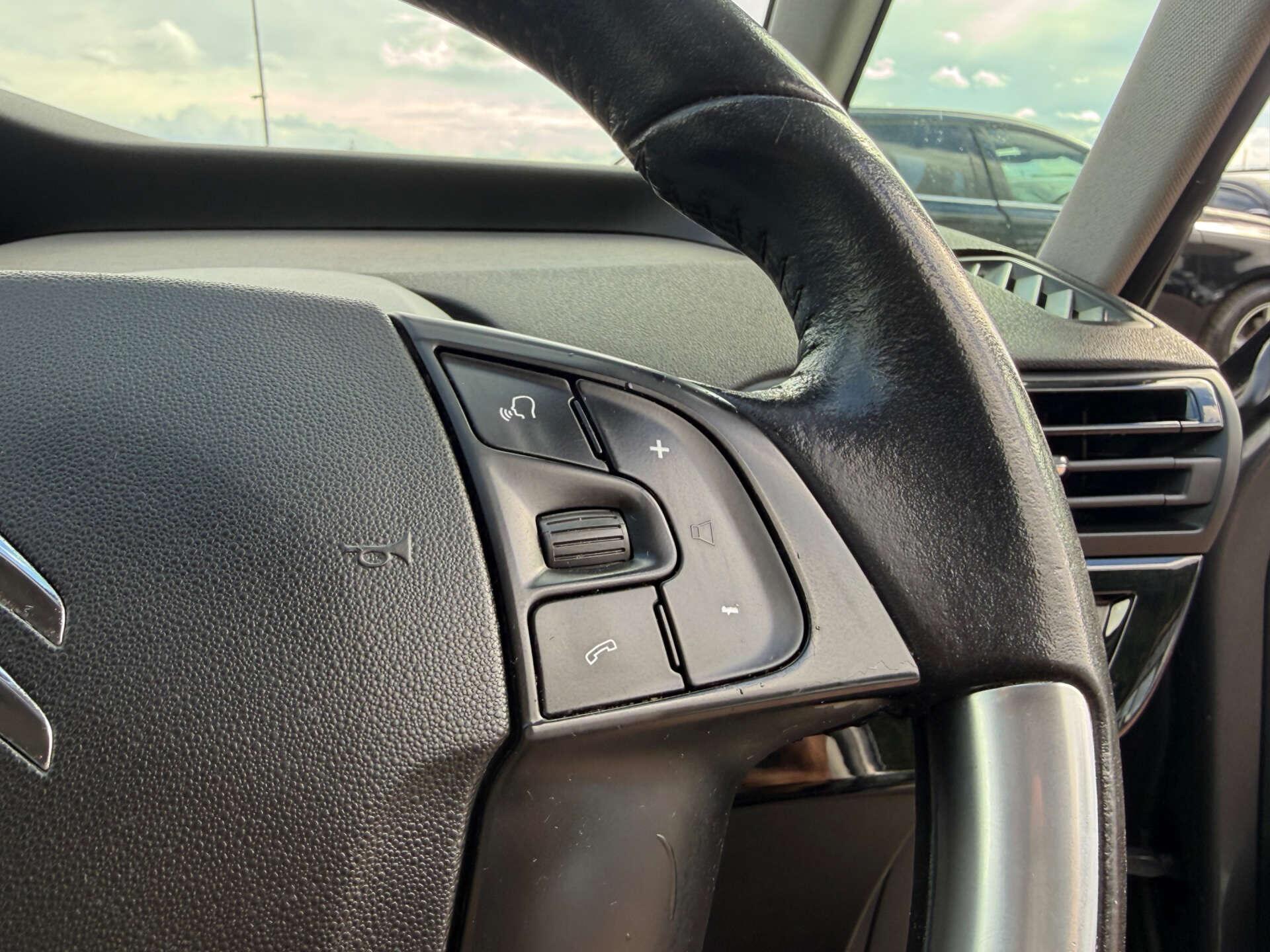 Citroen Grand C4 Picasso view 44