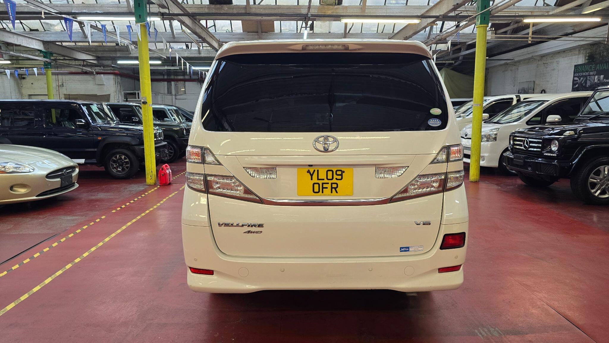 Toyota Vellfire view 28