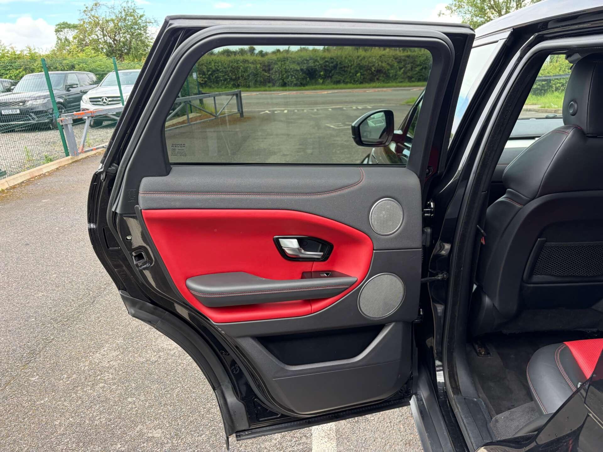 Land Rover Range Rover Evoque view 19