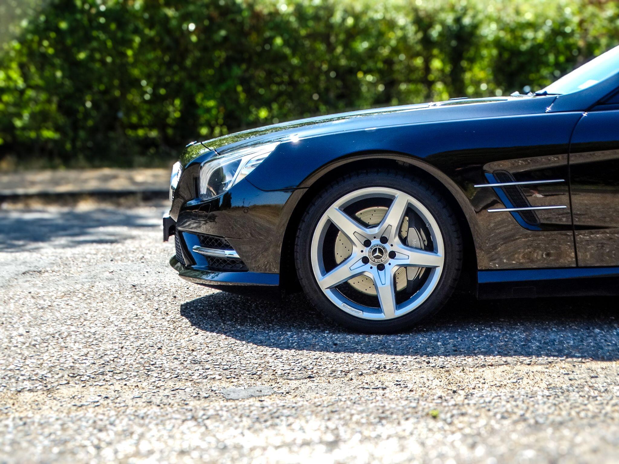 Mercedes-Benz SL view 5