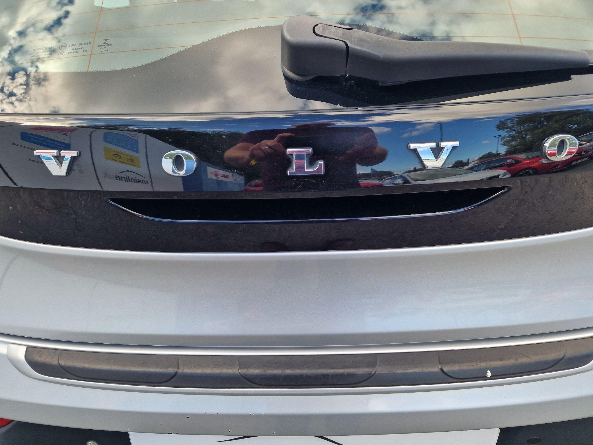 Volvo V40 Cross Country view 35
