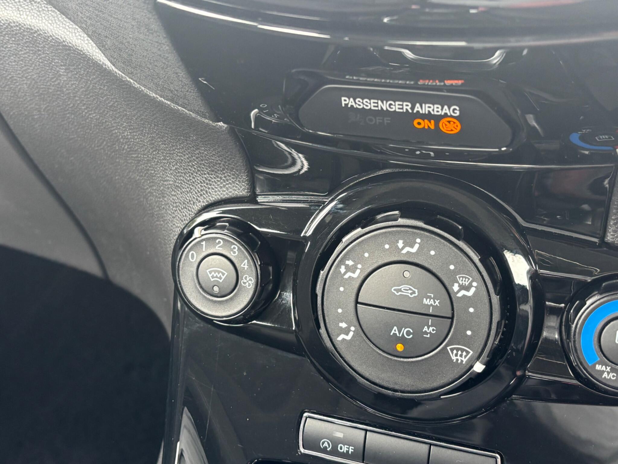 Ford Fiesta view 25