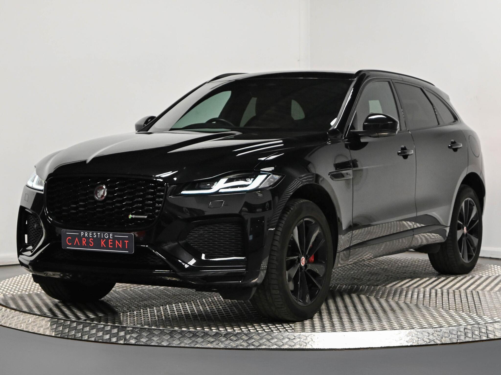 Jaguar F-Pace view 37