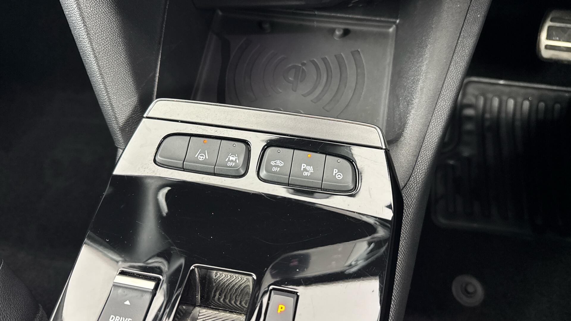 Vauxhall Mokka Electric view 38