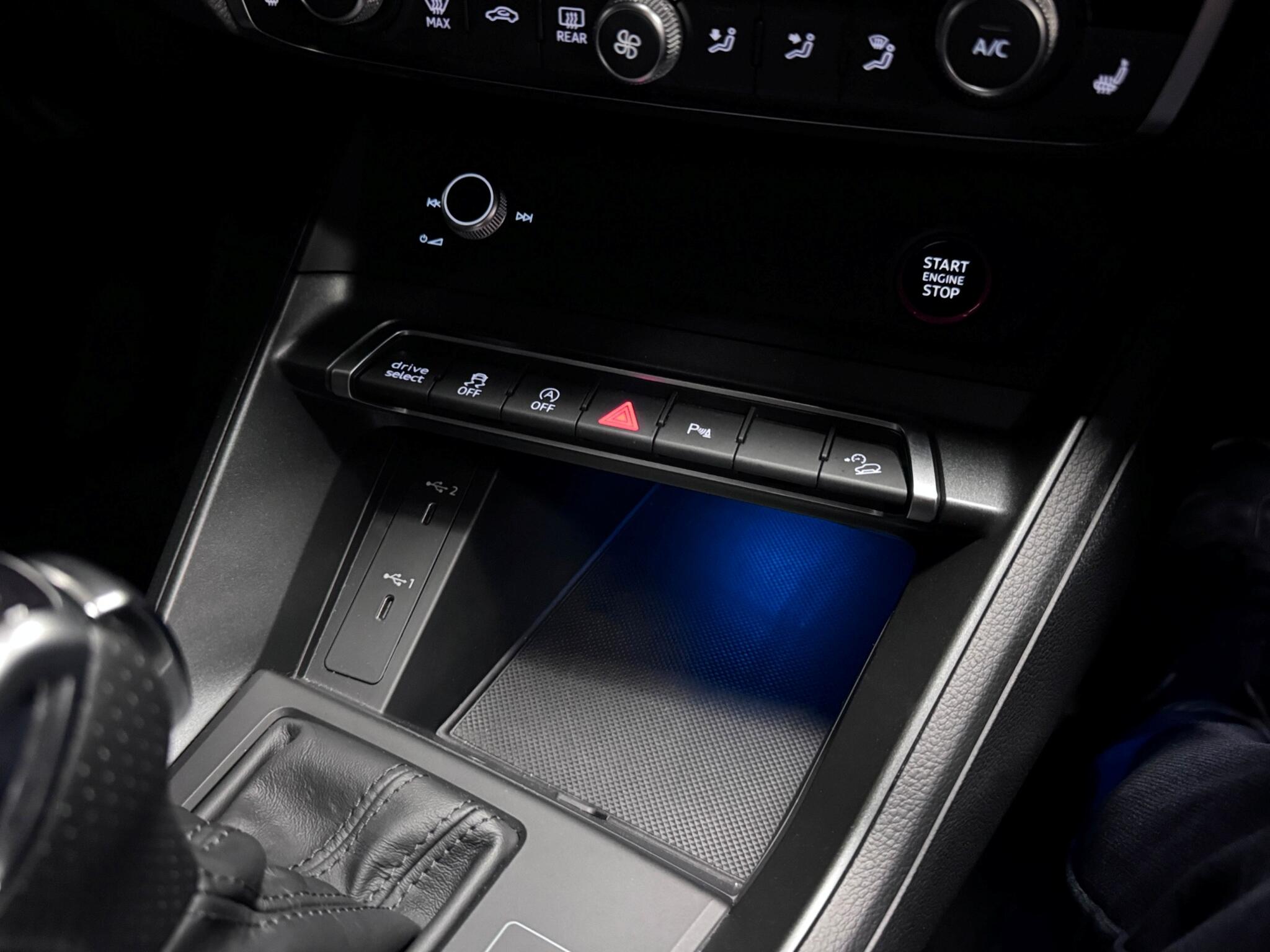 Audi RS Q3 view 47