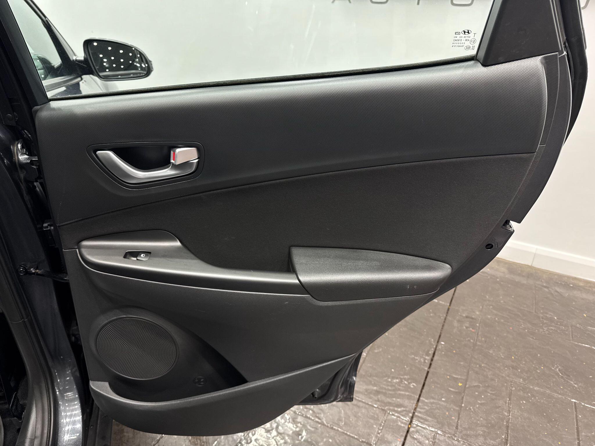 Hyundai Kona view 38