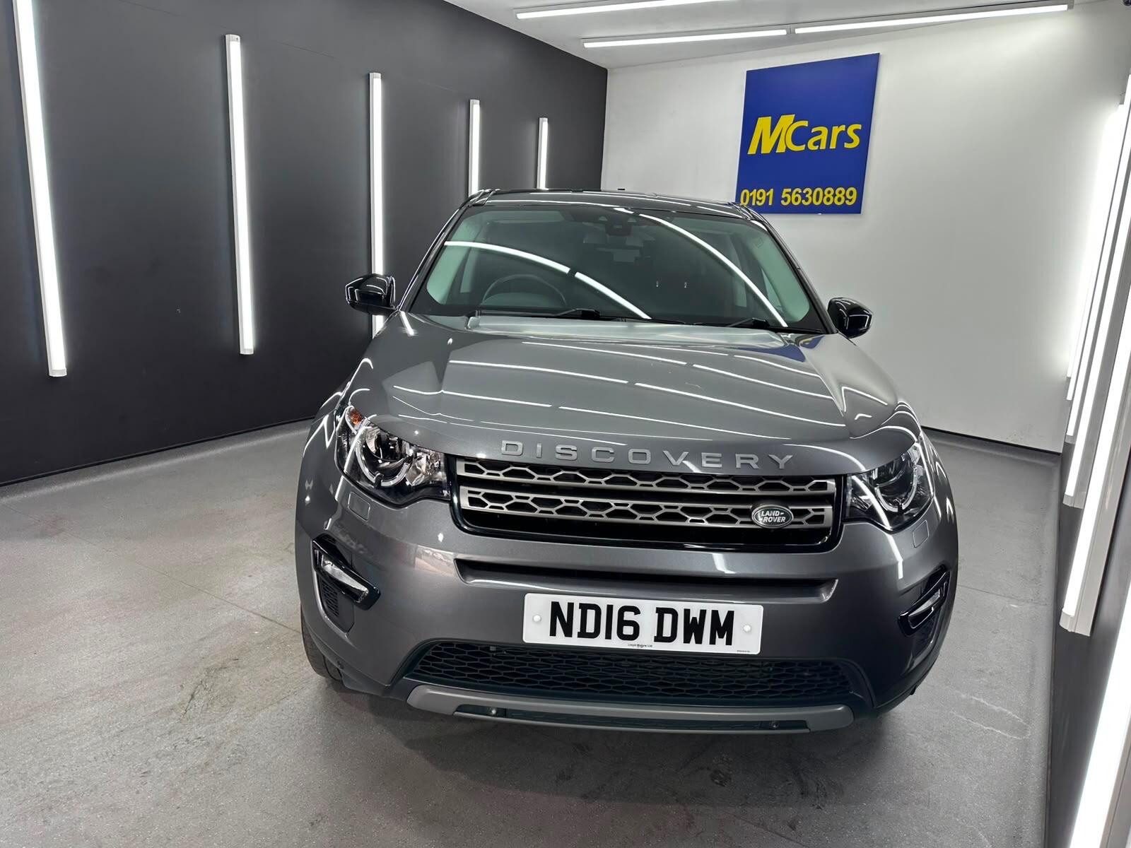Land Rover Discovery Sport view 7