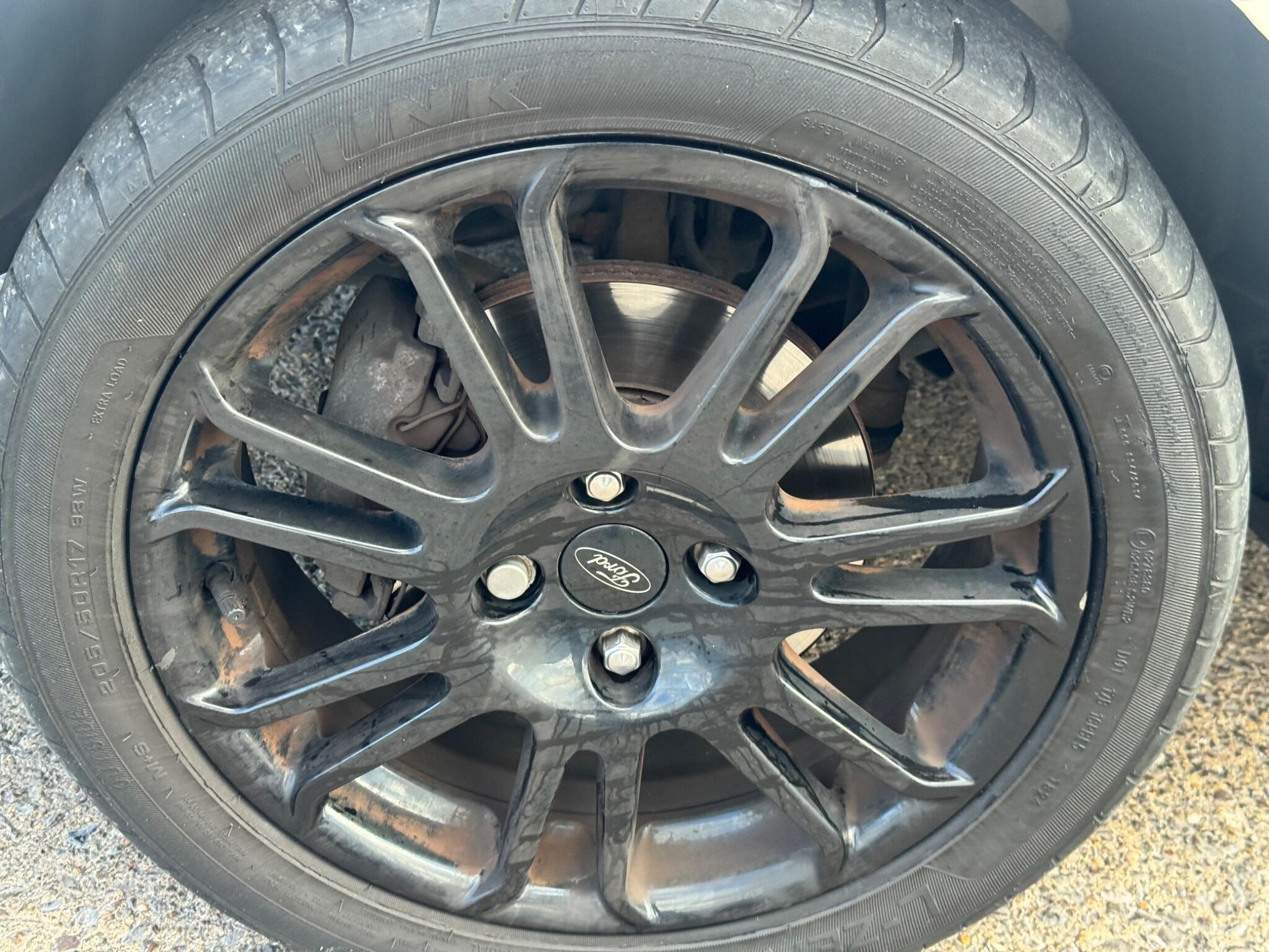 Ford Ecosport view 36
