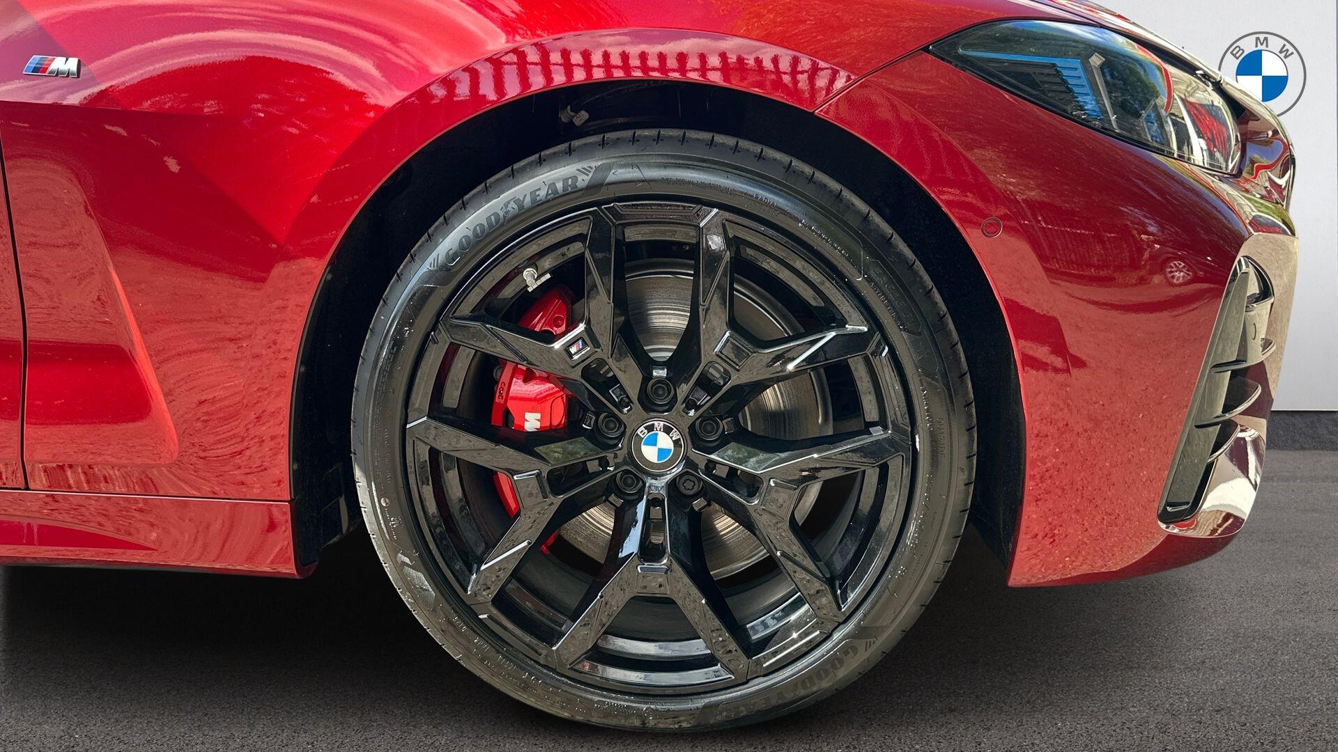 BMW 4 Series view 14